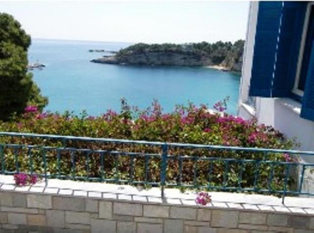 Pansion Panorama Aparthotel Patitírion Exterior foto